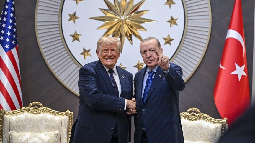 Tersanede inşa halindeki savaş gemisi teknesi