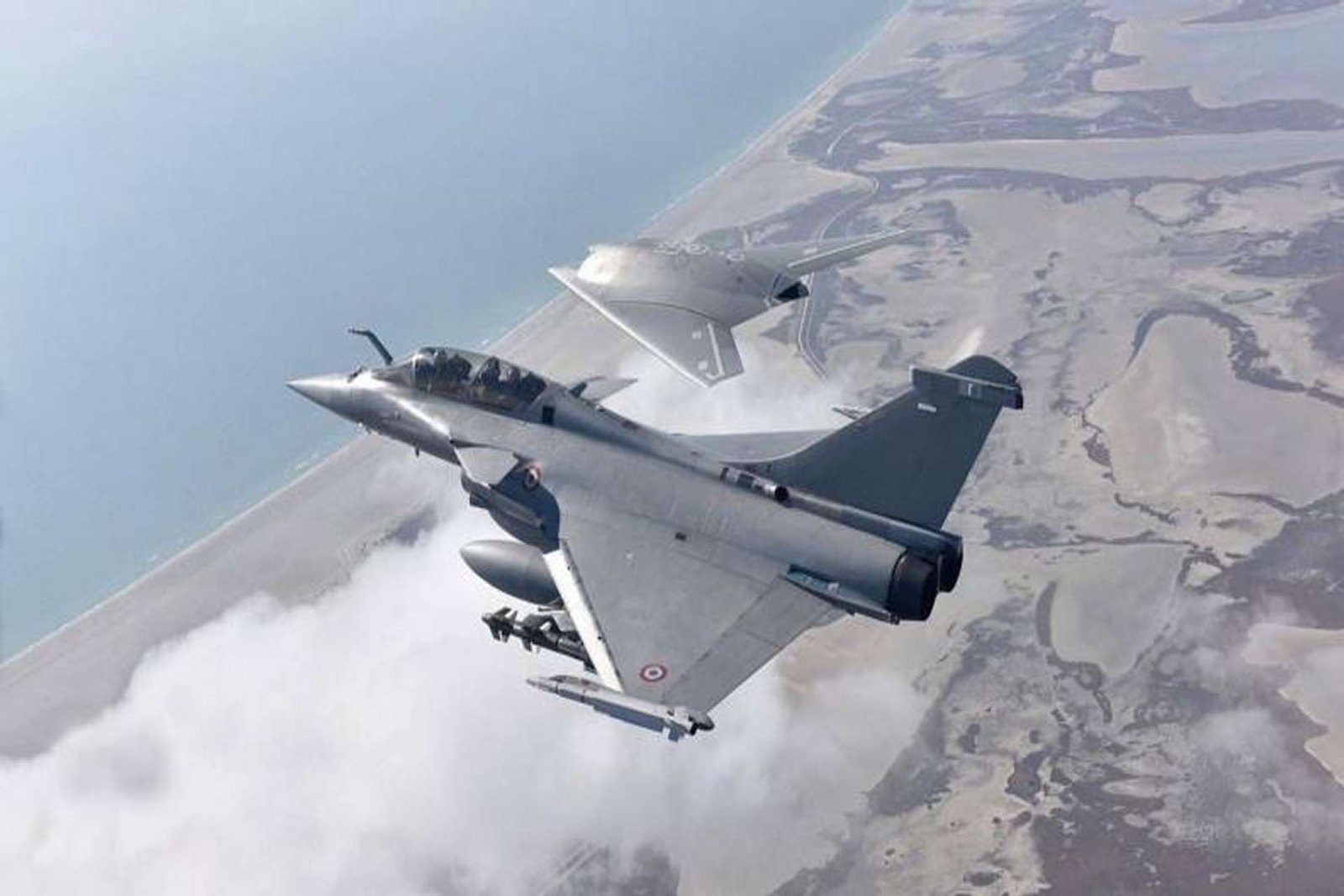 Rafale savaş uçağı uçuş hâlinde (temsilî)